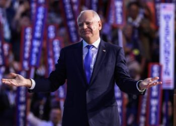 Watch: Tim Walz Slammed by Viewers After They See Him Aggressively Yank His Disabled Son Front Stage