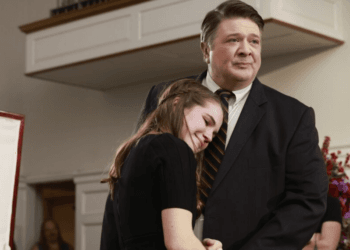 How ‘Georgie & Mandy’s First Marriage’ Will Deal With George Sr.’s Death After ‘Young Sheldon’ – NEWS USA