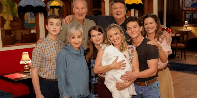 The major Young Sheldon character who won’t be at Thanksgiving in Georgie and Mandy’s First Marriage